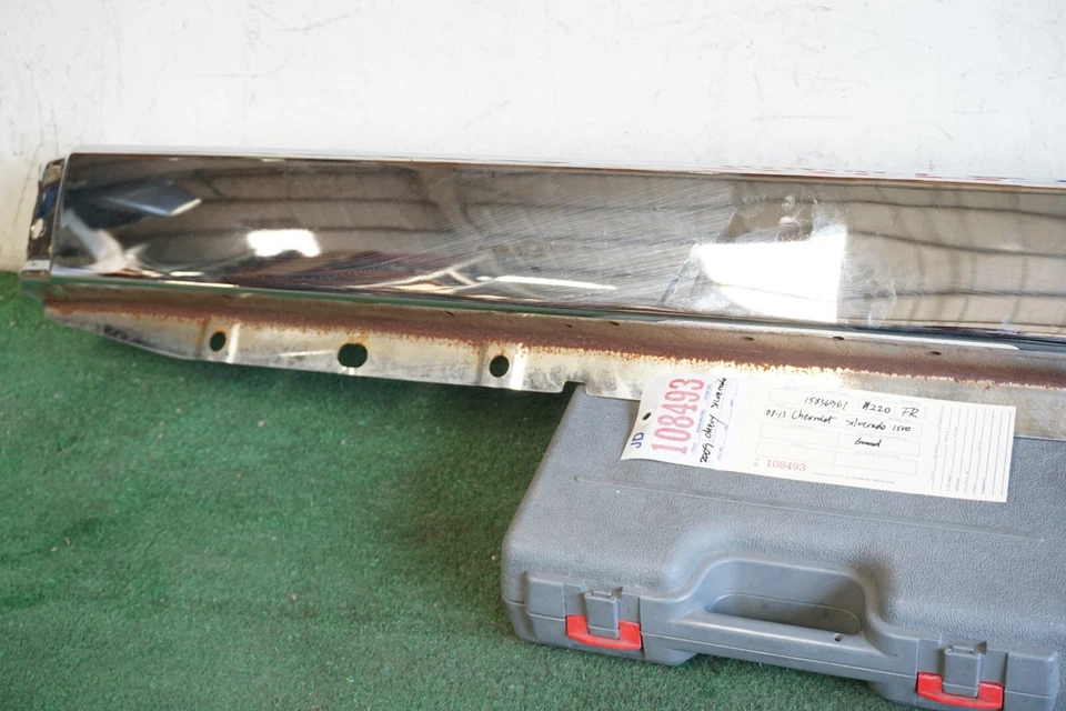 Chevrolet Silverado 1500 2008-2013 parachoques delantero central cromado solo OEM JD108493 Foto 4 de 4