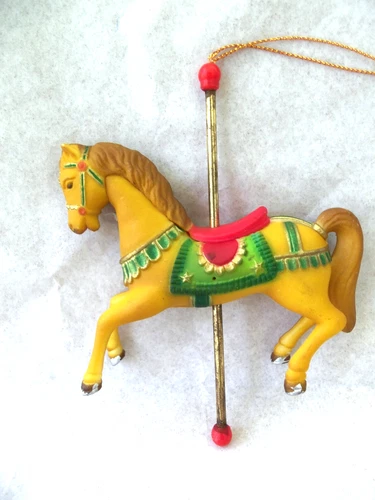 Vtg Carousel Horse Gold Color w/Pole!  PLASTIC!  5" LONG!  RED SADDLE!