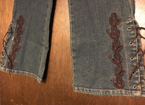 Vintage KRU Girl’s size 7 Denim bell bottom jeans Inseam 23 Waist 24 - Picture 2 of 5