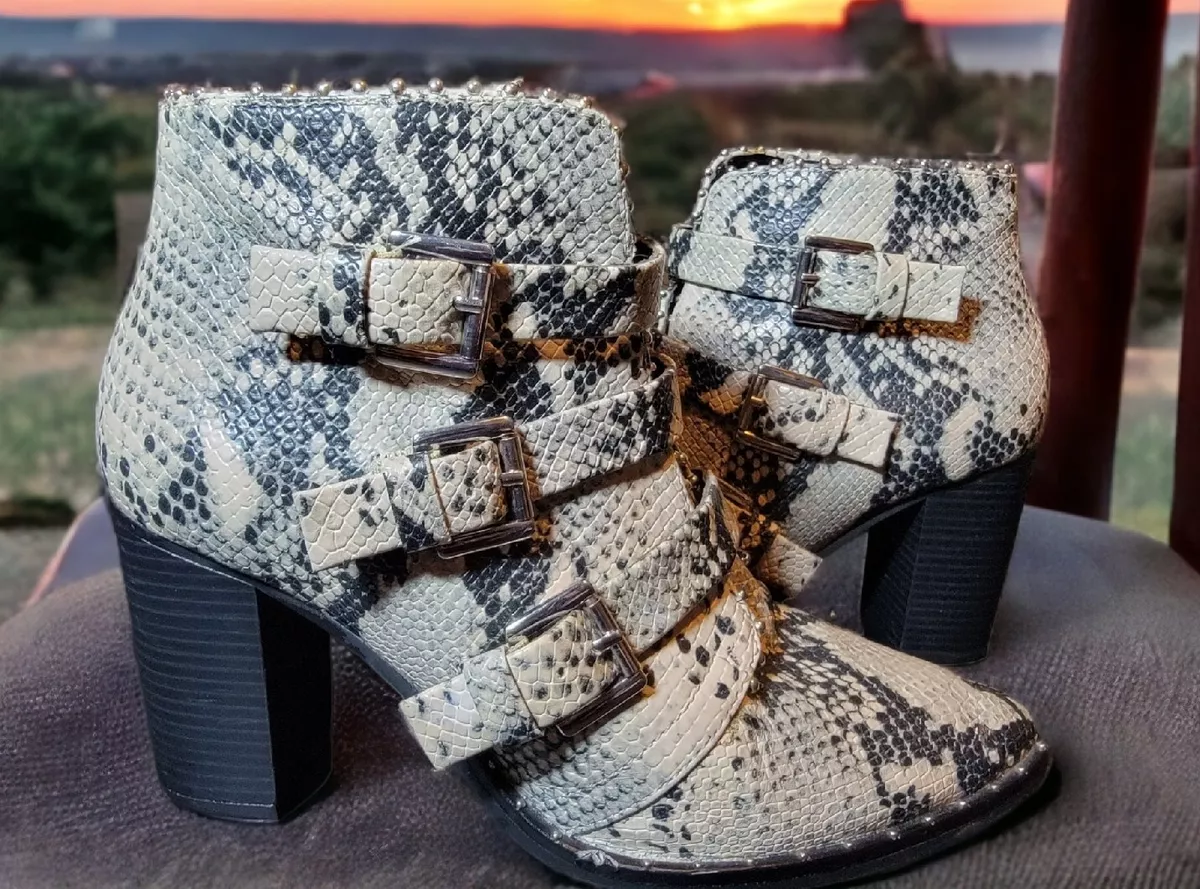 Humble bootie clearance