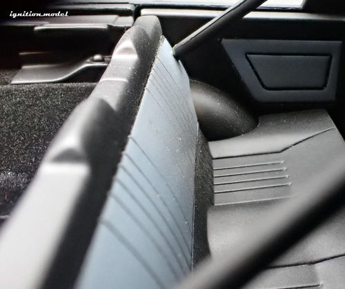 ignition model IG3490 1/18 Sprinter Trueno AE86 3Door GT Apex Black Limited - Picture 12 of 12