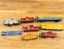 HO 1:87 Mixed Lot 7 Pre-Built Plastic Freight Cars