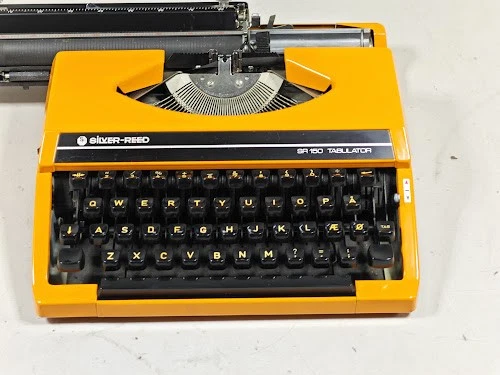 Machine À Écrire Silver-Reed SR 150 - Non Testée, Signes D'Utilisation