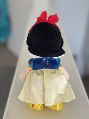 Disney Nuimos Snow White - Picture 2 of 4