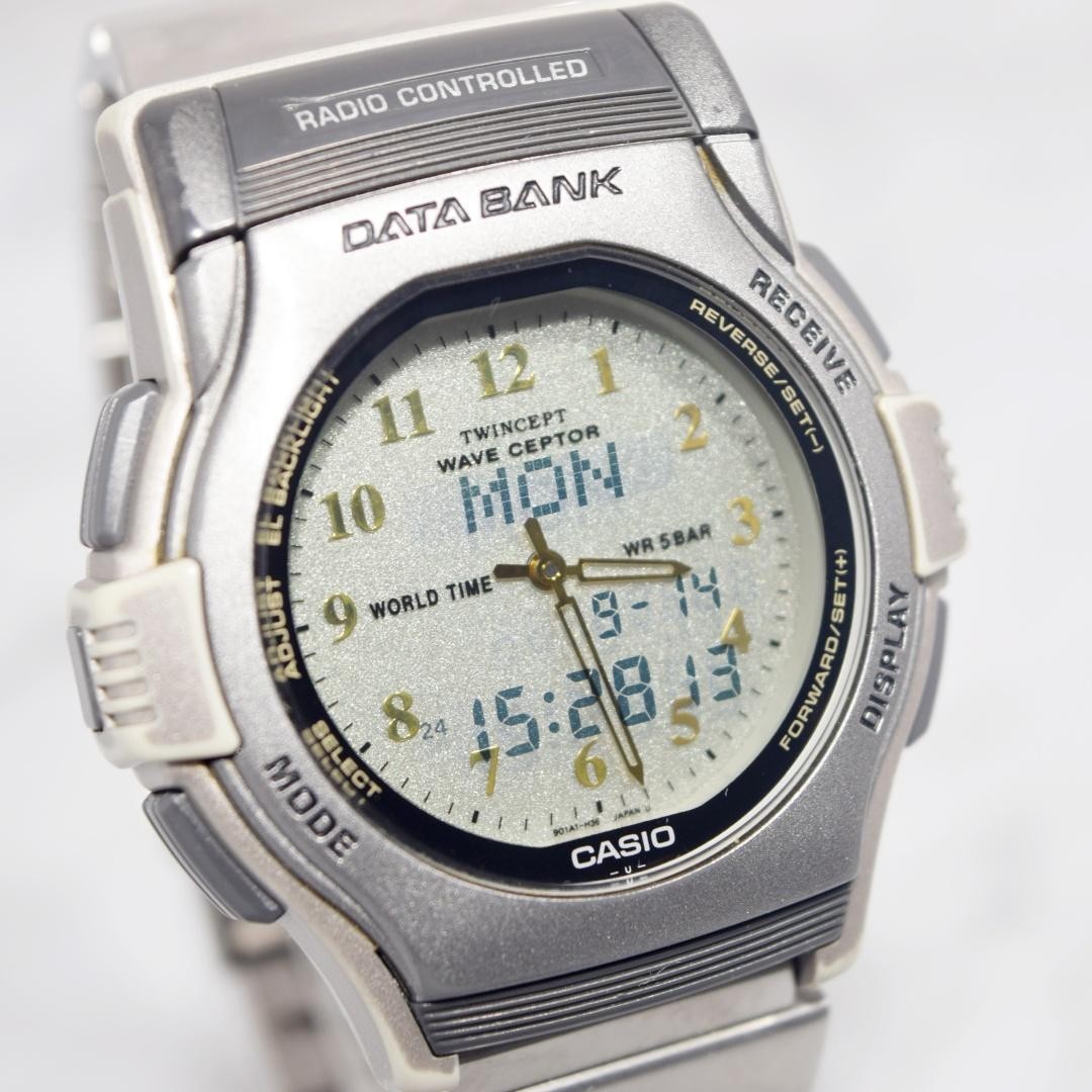 Excellent condition/2000s CASIO Data Bank Radio Clock Twincept Brand new battery