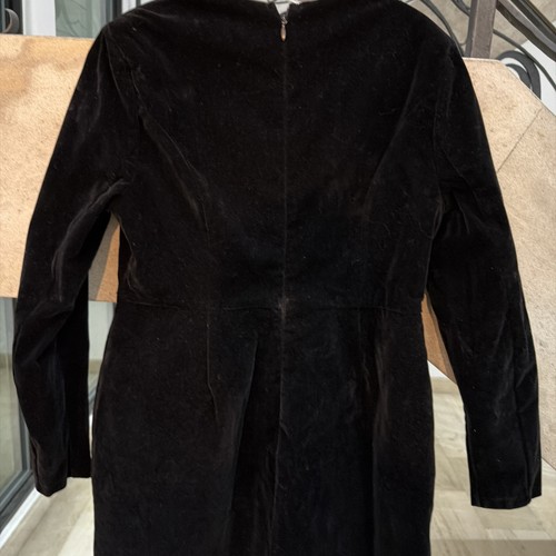 Neu mit Etikett!! Schwarzes Samtkleid mit Biesen Größe 8 Stil B1749 RN # 167084 Urlaub - Bild 8 von 9