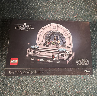 LEGO Star Wars Emperor's Throne Room Diorama 75352 807pcs 18+ Box