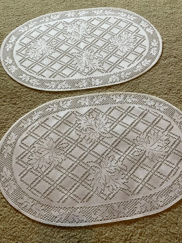 Pair Set 2 x White Sheer Lace Lattice Work Tree Leaf Leaves Oval Placemats - Picture 3 of 5
