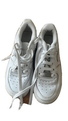 nike air force Junior size white UK