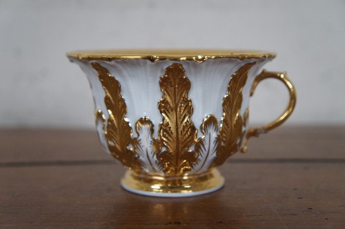 Antique Meissen Acanthus Leaf Mocha Teacup & Saucer 1st Choice White & Gold - Picture 5 of 12
