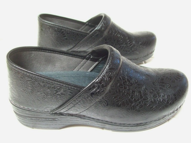 cheap dansko xp clogs