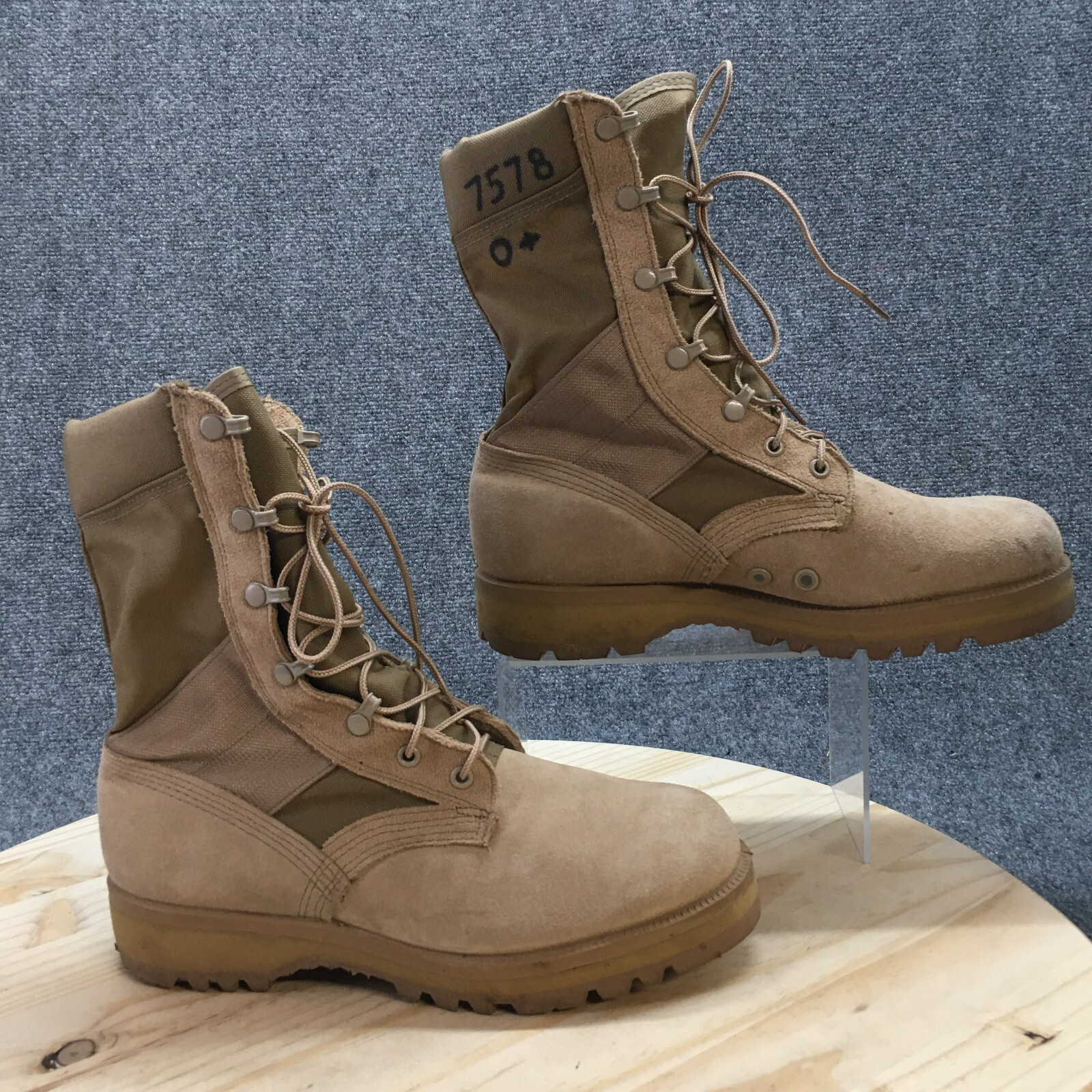 Botas de combate militares Vibram para hombre 8 W cuero marrón media pantorrilla con cordones cuña