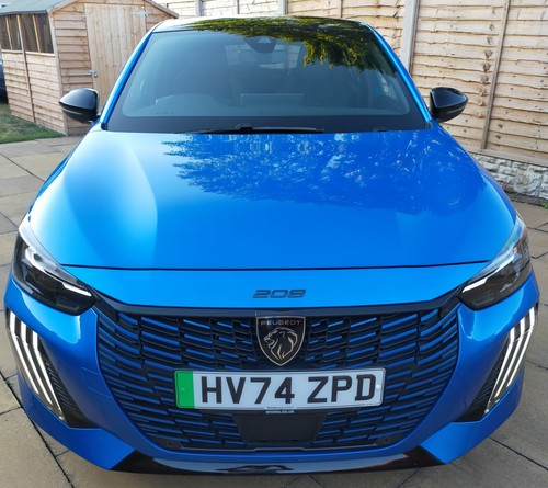 2024 (74 reg) Peugeot E-208 51 kWh GT 5dr Auto (7.4kW Charger) - Picture 2 of 24