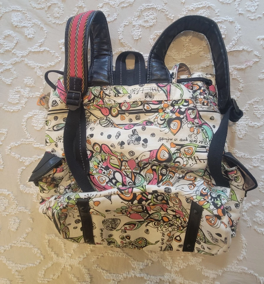 Mochila Sakroots Peace Tech Bolso Corazones Florales Foto 3 de 4