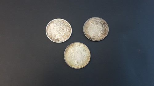 2: 3 x USA Peace 90% Silver Dollar Coins Philadelphia 1922 & 1923 VF/EF Cond