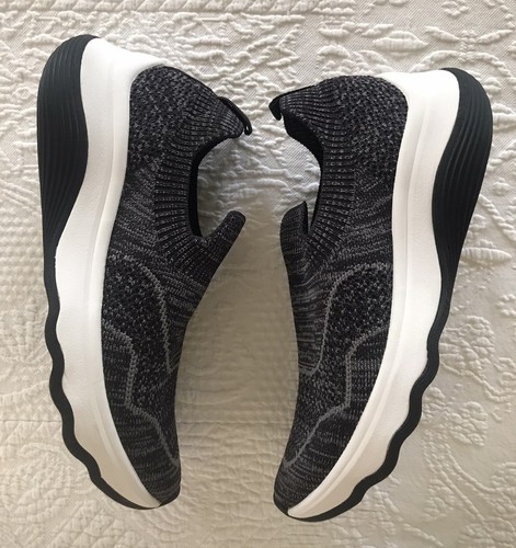 Clarks Womens Size 6.5 M Cloudstepper Circuit Path Black Knit Sneakers Shoes NEW - Picture 3 of 14