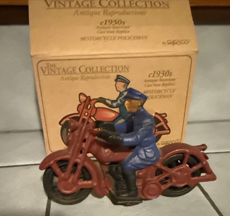 Collectible ENESCO Antique American 1930s Cast Iron Replica Motorcycle Policeman