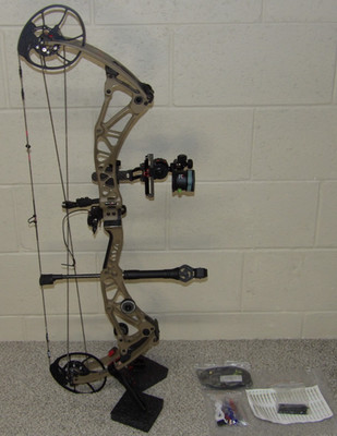 LEFT Handed BOWTECH Revolt XL Bow Package- 60/70 lb-27.5'' to 33'' Draw Lengths