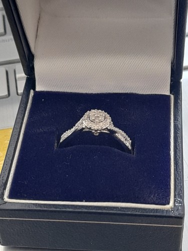 9ct White gold diamond 0.20 ring, Size N Hallmark and stamp - Picture 2 of 6