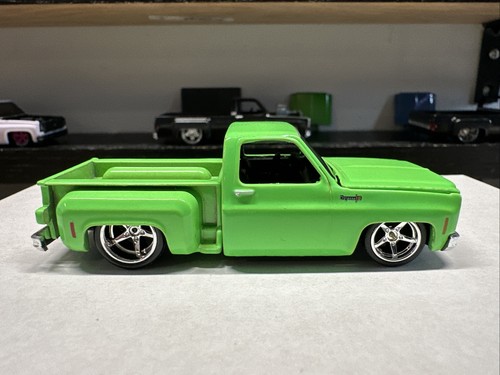 M2 Machines Custom Square Body Step side
