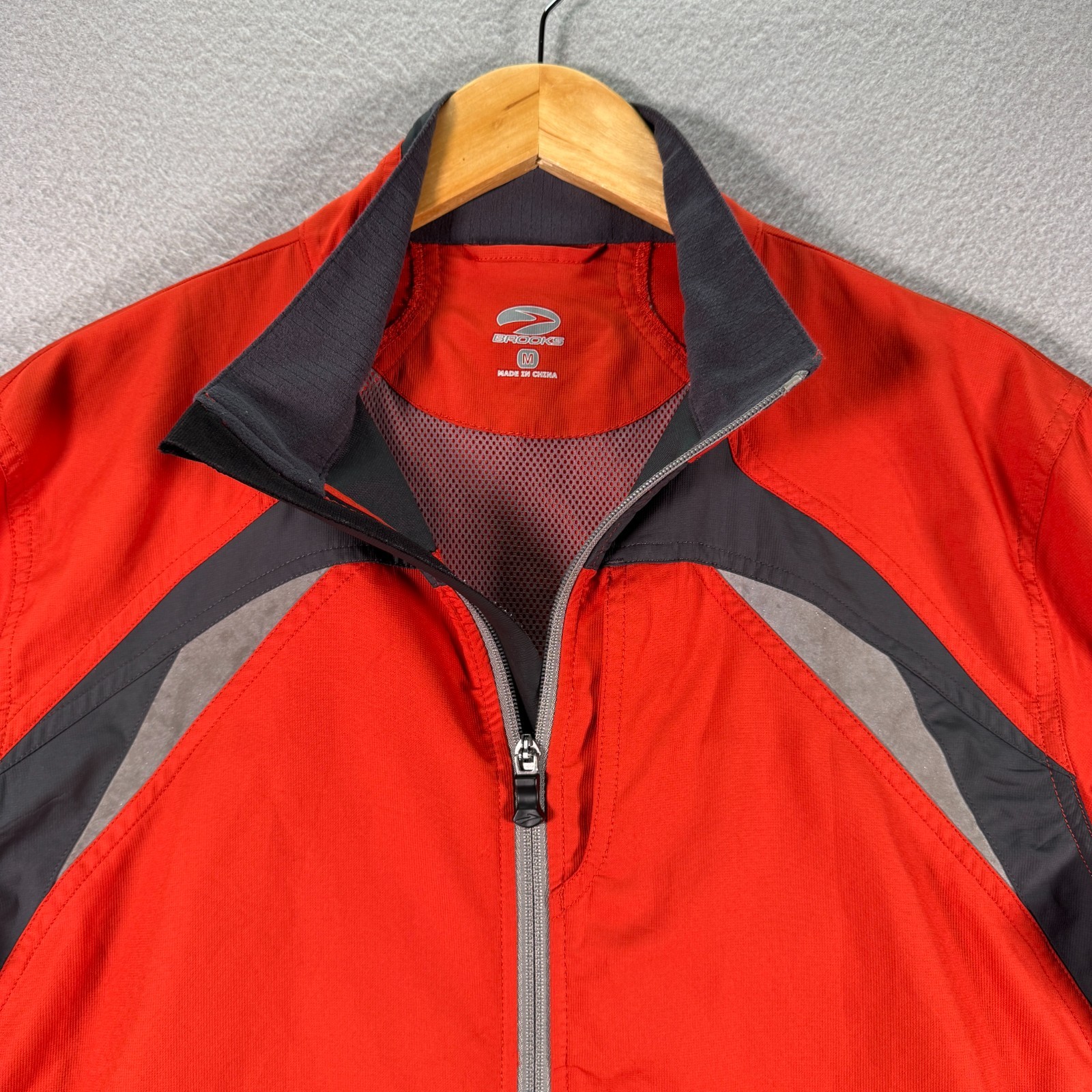 Brooks Element Windbreaker Jacket Men Medium Oran… - image 6