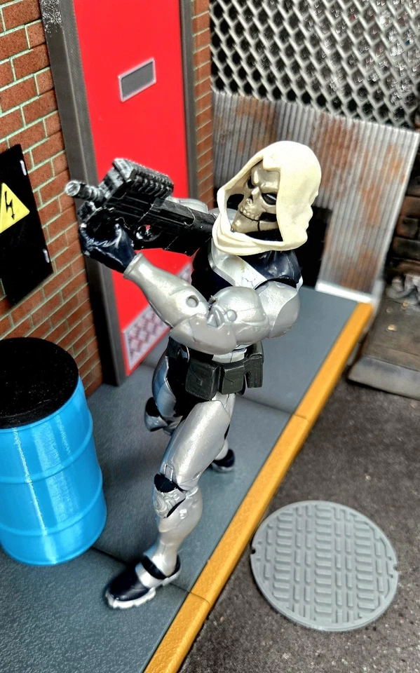 Marvel Legends Daredevil MCU Man-Thing Wave & Taskmaster 6" Action Figures - Image 3 of 4