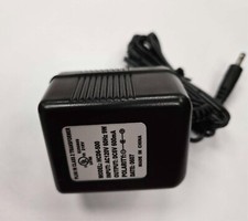 AC120V 60Hz 9W 600mA AC / DC Wall Adapter Power Supply