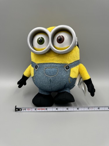 Minions Peluche Bob Cattivissimo Me 8" Indossa Occhiali Illuminazione Studio - Foto 3 di 8
