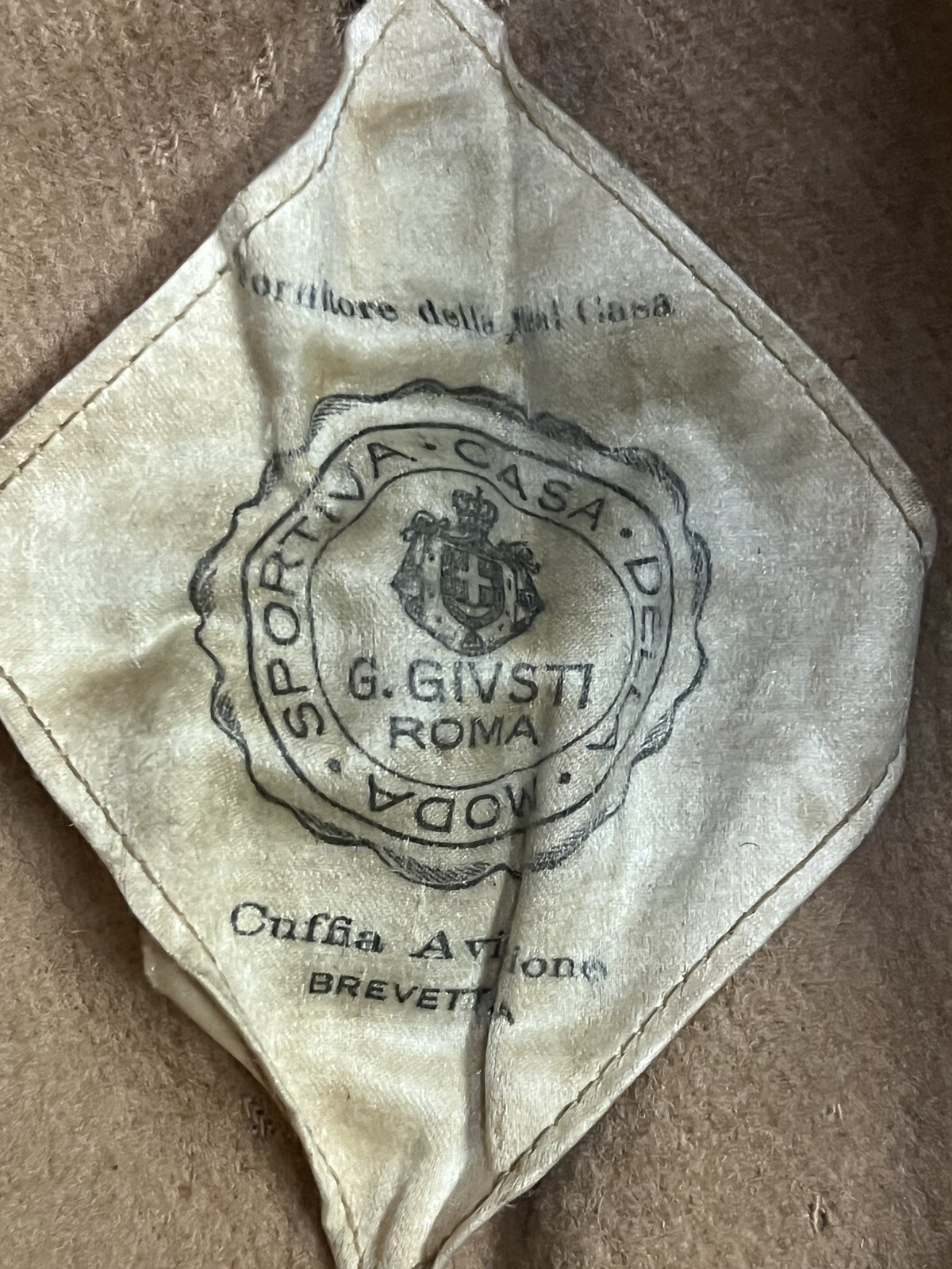 Foto 2 di 14