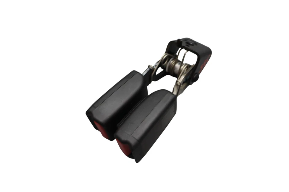 03-09 Mercedes W211 E550 E63 AMG Hebilla de cinturón de seguridad lado pasajero trasero derecho OEM Foto 3 de 4