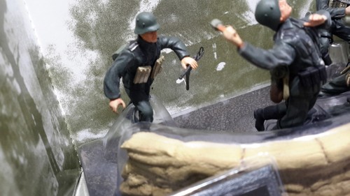 Modellino facile scala 1/35 assemblato tedesco 'Wehrmacht' Polonia 1939 articolo #33603 - Foto 3 di 6