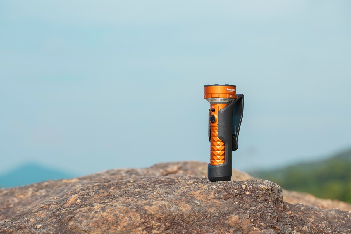 オーライト WARRIOR 3 オレンジ ホルスター付き Olight Warrior