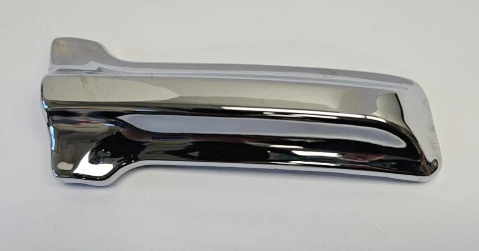 Dodge Custom Coronet 1955 barra de parrilla lateral izquierda tapa cromada NOS 1599520. Foto 4 de 4