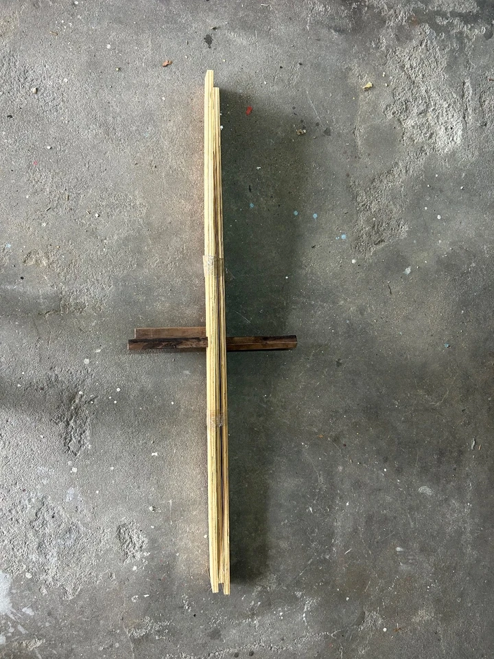 B553-254 Ashely Furniture Northshore-Tablero de pie con panel Queen marrón oscuro Foto 4 de 4