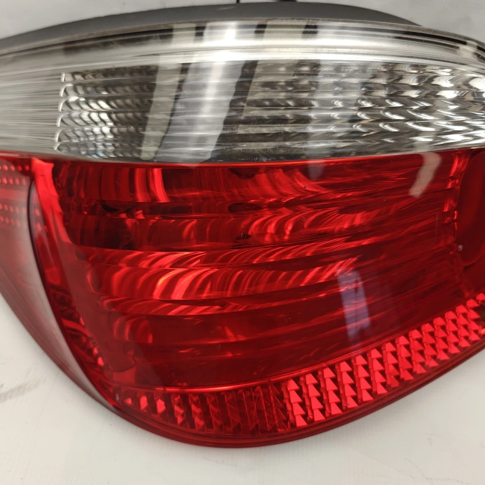 BMW 530i 2005 conductor lado izquierdo luz trasera 7 165 739 OEM (D5-15) Foto 3 de 4