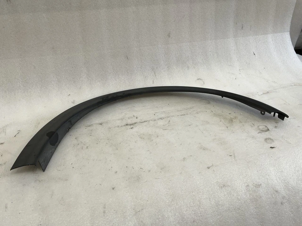 Volvo C30 2011 2012 2013 base guardabarros delantero derecho acabado arco de rueda moldura moldura Foto 3 de 4