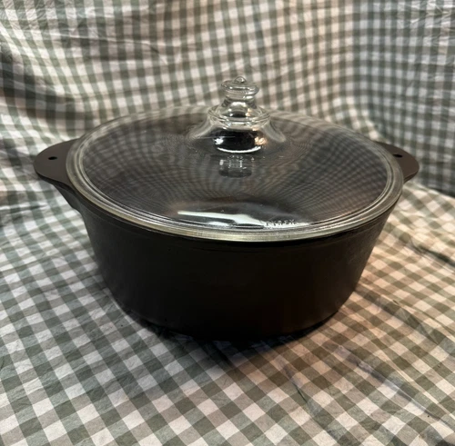 Griswold #8 Cast Iron Tite-Top 1295 Dutch Oven w/ Pyrex Lid Erie PA U.S.A.