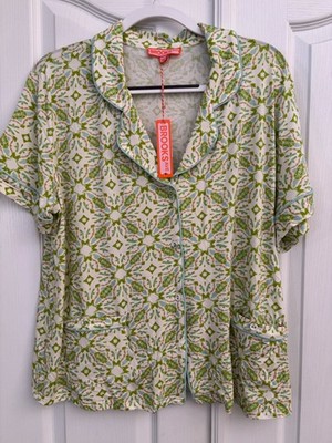 Brooks Ave. Laura Parks Lagos GreenPajamas, X-Large