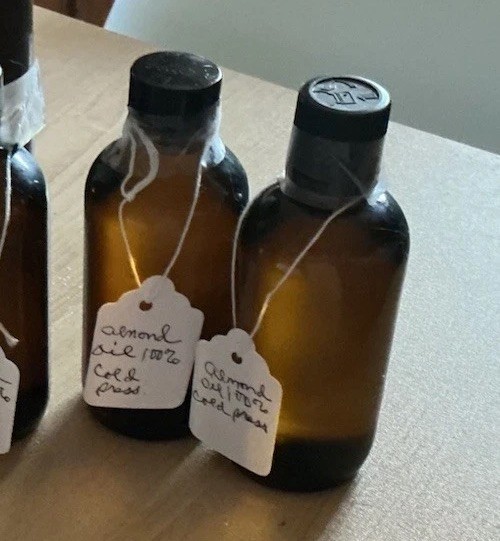 Sweet Almond Oil Cold Pressed Refined 100% Pure & Natural Cold Press 4oz #2 Seal