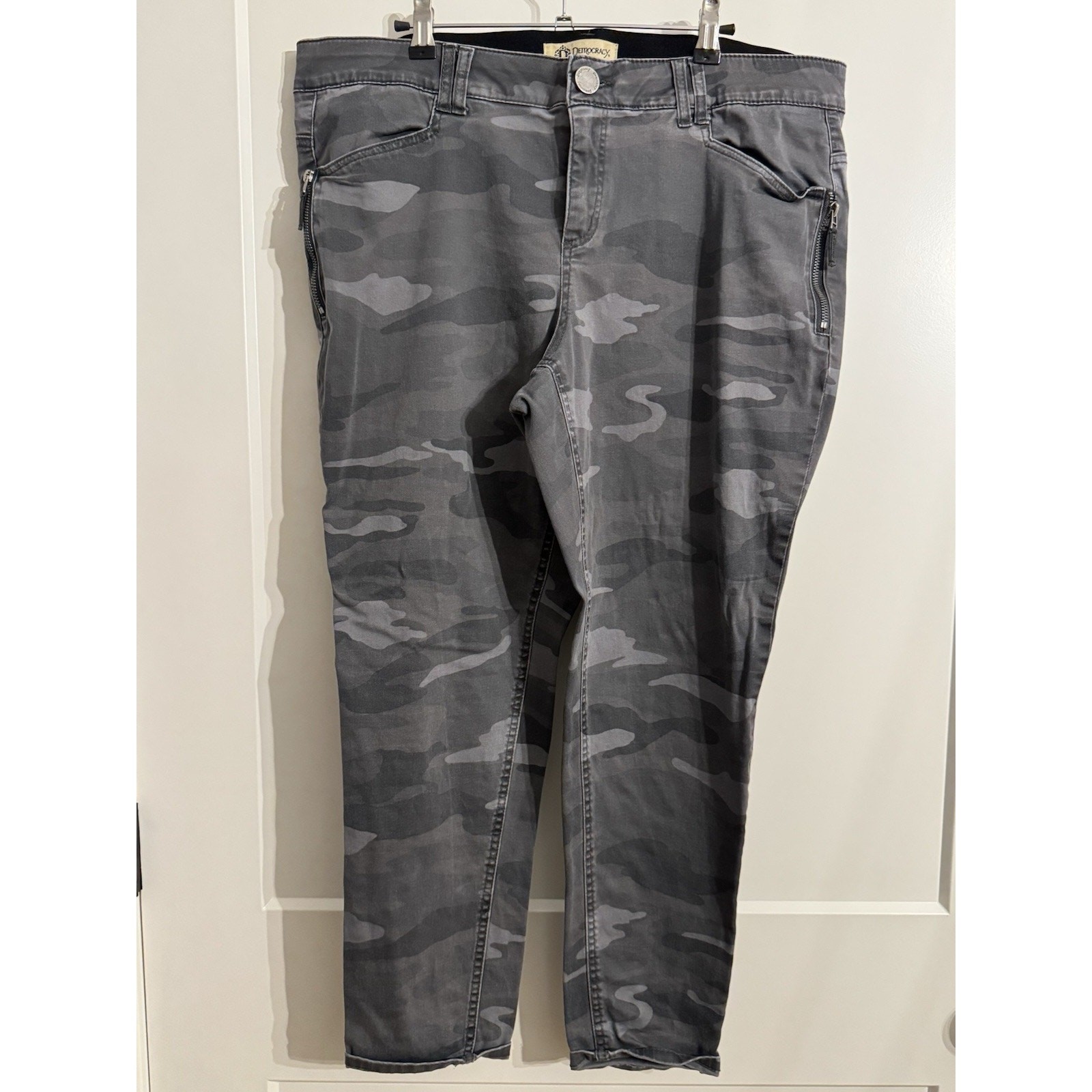Democracy Pants Absolution Ab Tech Gray Camo Side… - image 1
