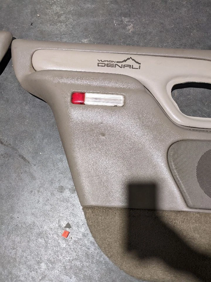 Juego de paneles de moldura de puerta trasera derecha izquierda Yukon Denali 1995-1999 1169586 Foto 2 de 4