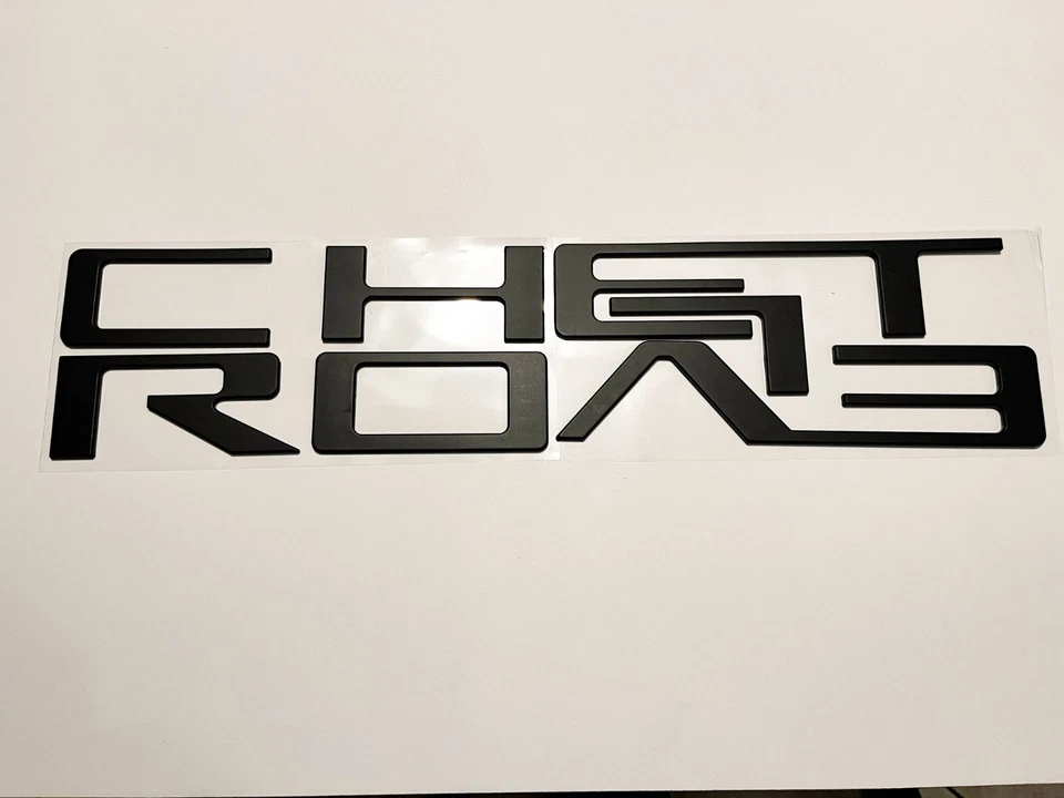 3D Raised Matte Black Tailgate letters for 2019-23 Chevy Silverado 1500 2500HD Foto 3 de 3