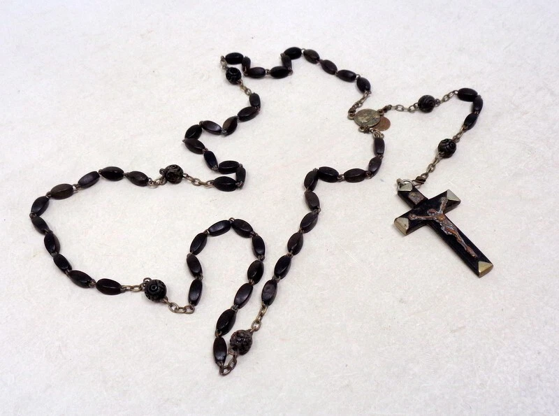 Superbe chapelet ancien en bois - 50 ctms - Photo 3/3