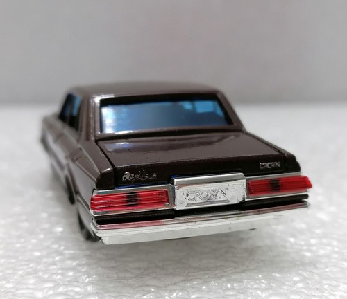 TOYOTA Crown 2.8 Royal saloon - Vintage 1:40 Scale , Yonezawa toys Japan 1980s - Picture 6 of 7