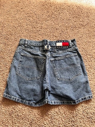 Tommy Hilfiger Women's Denim Shorts w/Pockets - Size 3 - Picture 2 of 3