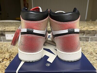Size 10 - Jordan 1 Retro High OG SP Friends and Family x Size 10 - Jordan 1 Retro High OG SP Friends and Family x