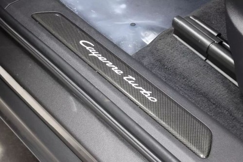 2020 Porsche Cayenne Turbo Sport Utility 4D - Picture 20 of 40