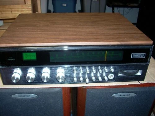 SYLVANIA 老式立体声接收器