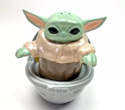 Star Wars Mandalorian The Child Baby Yoda Grogu Ceramic Salt & Pepper Shakers