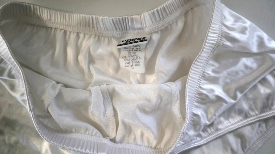 NUEVOS CALZONCILLOS BOXER BLANCOS SATINADOS PARA HOMBRE COLECCIÓN BRILLANTE MEDIANOS Foto 4 de 4